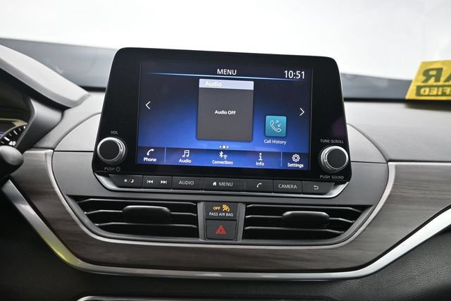 Used 2025 Nissan Altima 2.5 SV FWD image 29