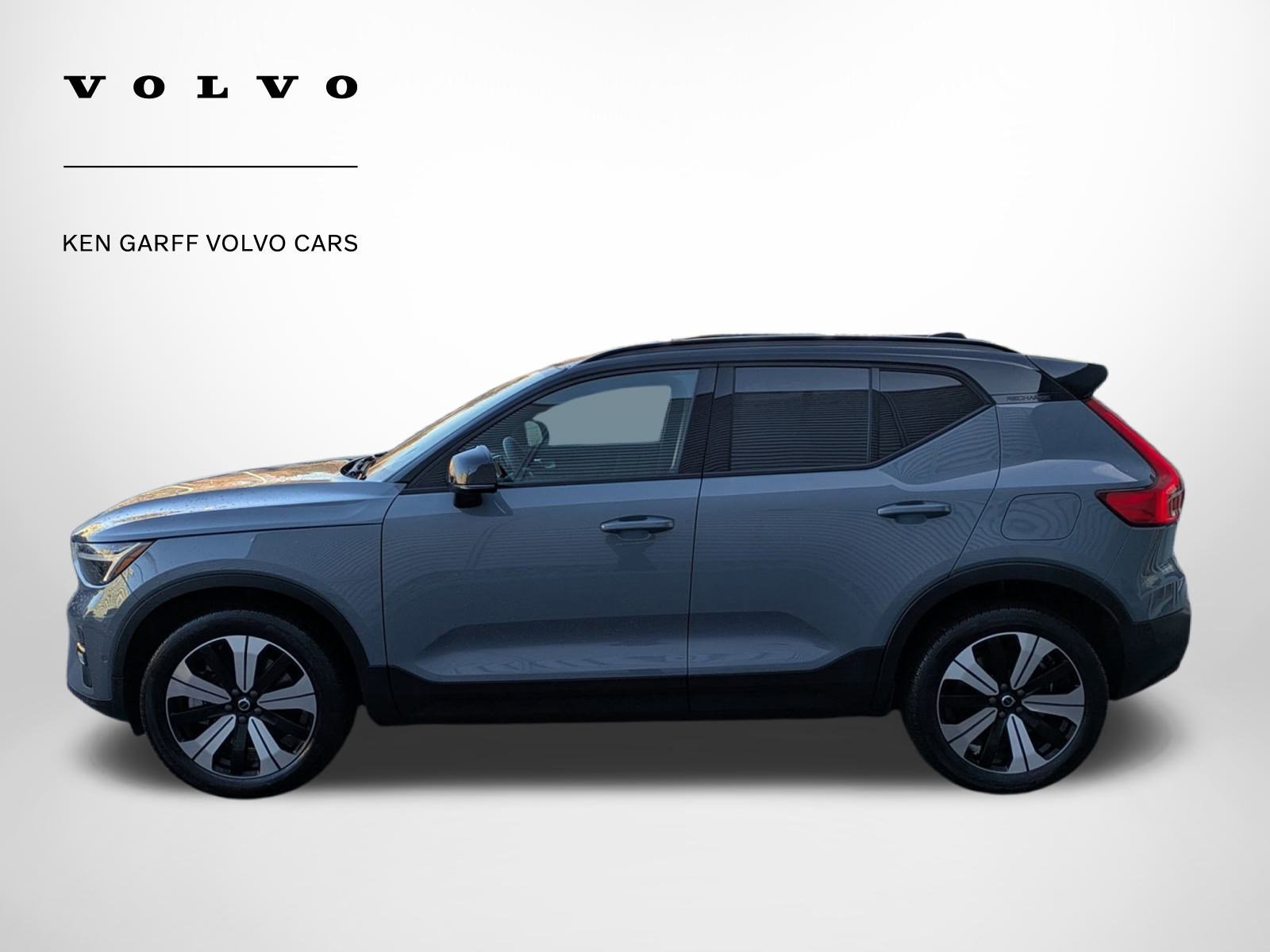 Certified 2023 Volvo XC40 Recharge Plus image 7