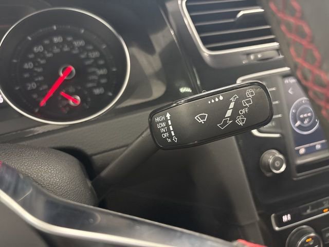 Used 2017 Volkswagen GTI Autobahn image 32