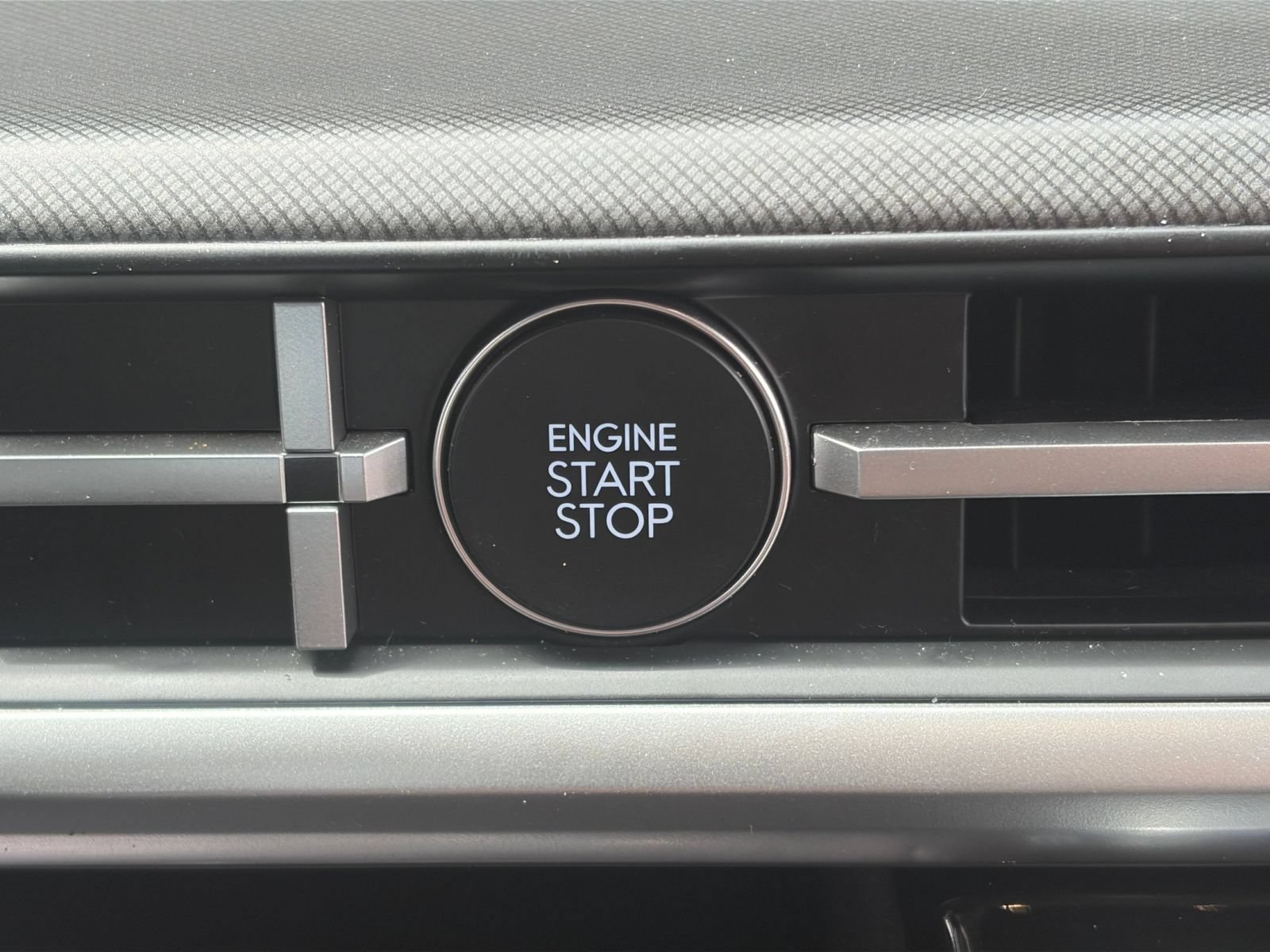 Used 2026 Hyundai Santa Fe SEL FWD image 19