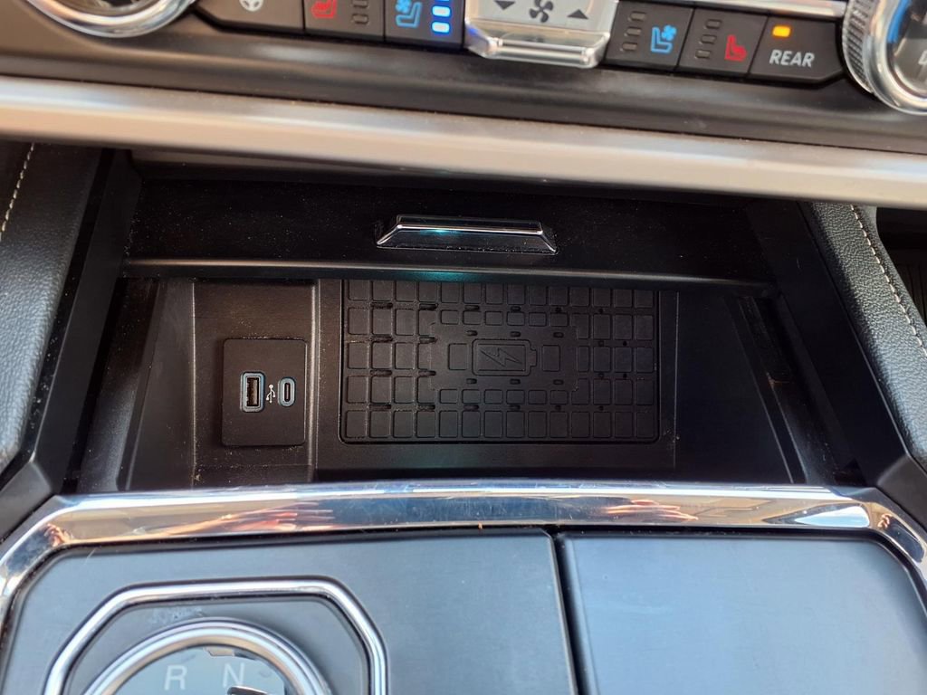 Used 2022 Ford Expedition XLT RWD image 23