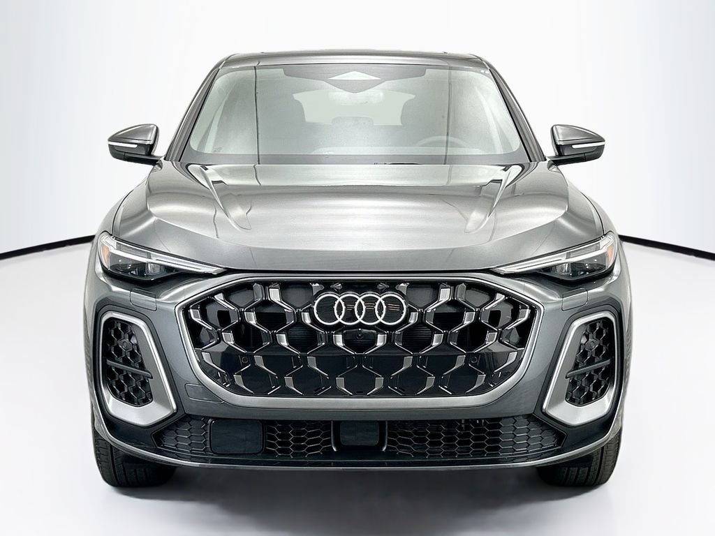 Used 2025 Audi Q5 Premium Plus w/ Premium Plus AWD/4WD image 2