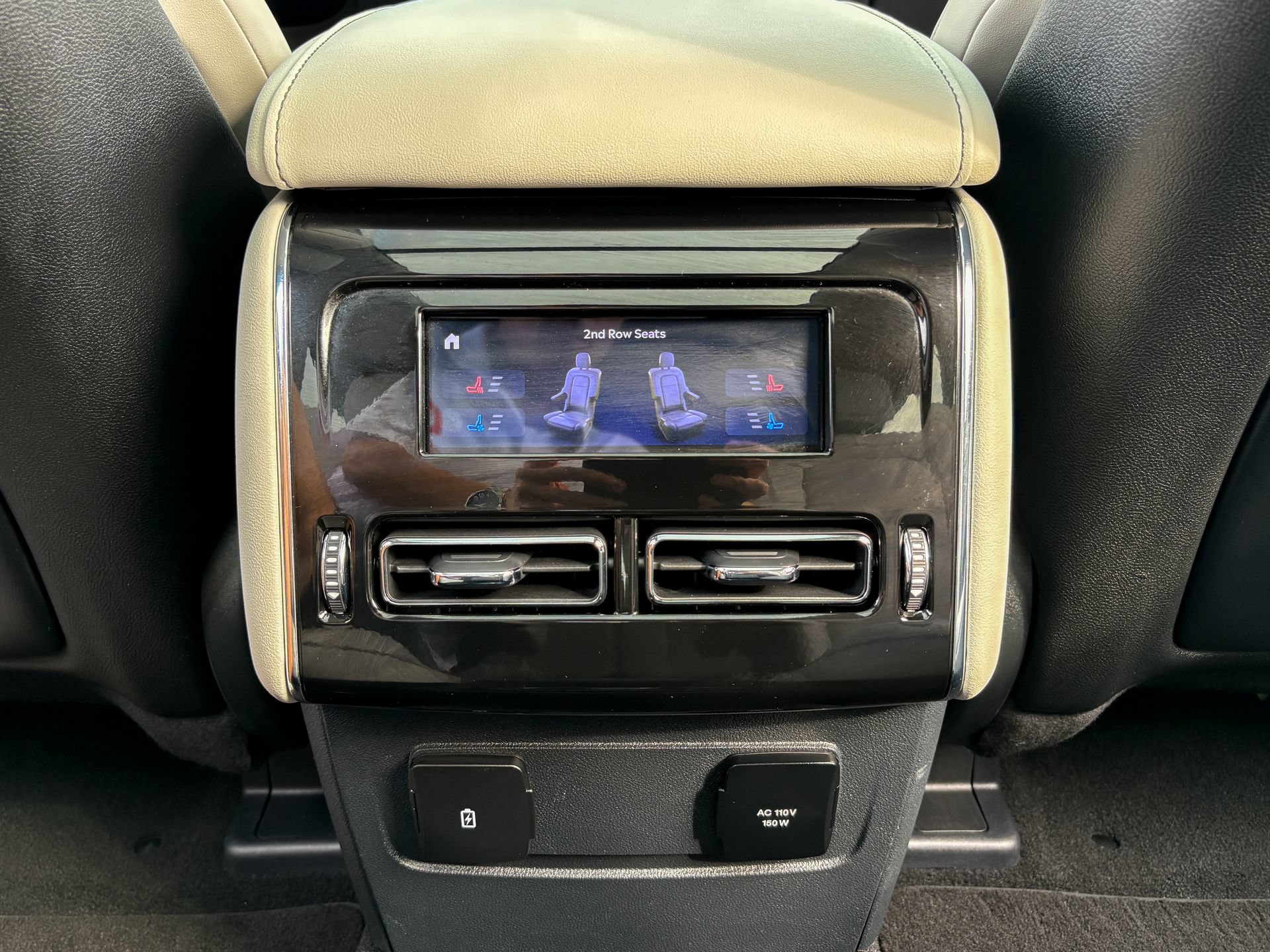 Used 2025 Lincoln Aviator Reserve w/ Luxury Package RWD image 34