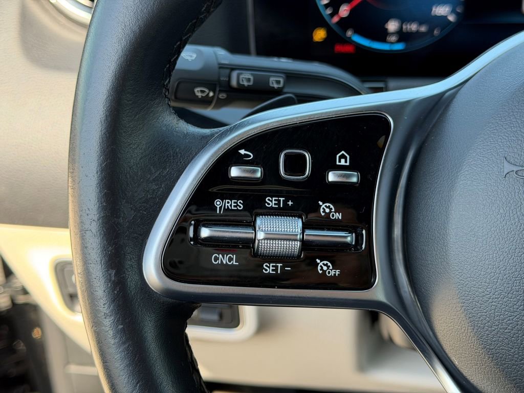 Used 2023 Mercedes-Benz GLA 250 4MATIC image 25