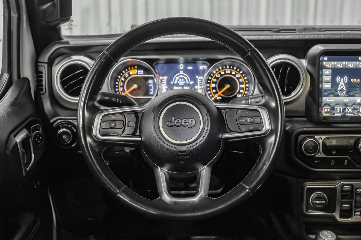 Used 2018 Jeep Wrangler Unlimited Sahara image 15