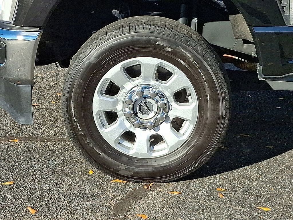 Used 2024 Ford F250 XLT w/ Snow Plow Prep Package image 8