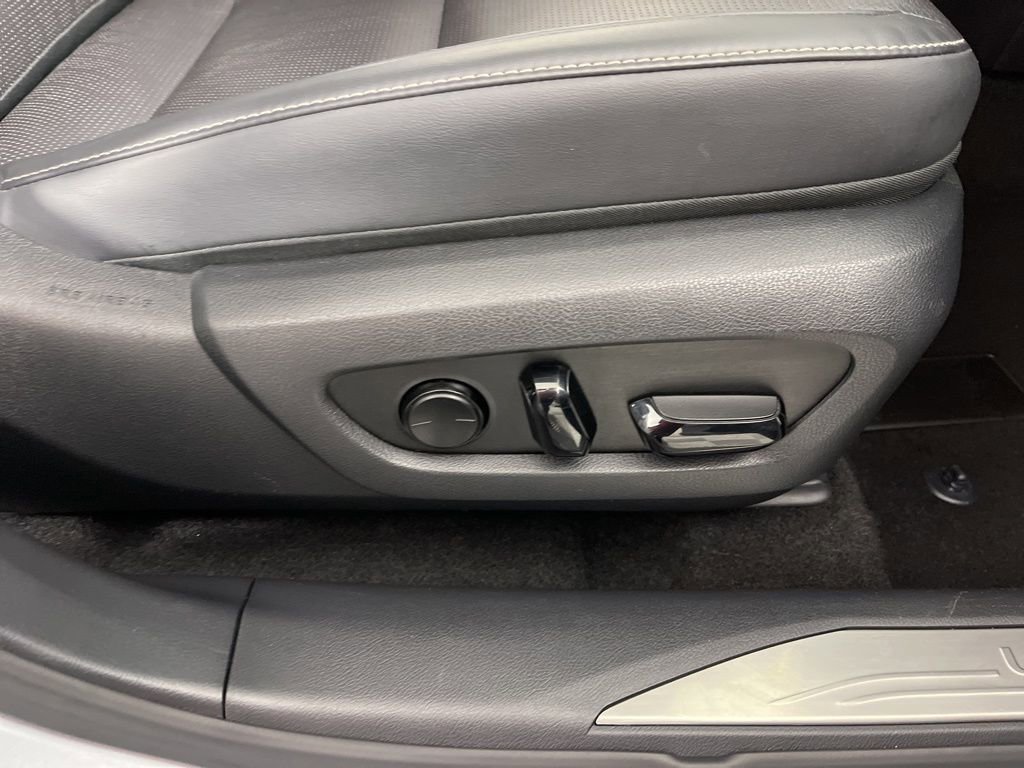 Used 2024 Lexus RX 350 Premium w/ Accessory Package (Z1) image 9