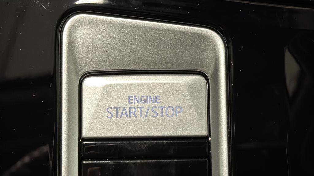 Used 2025 Volkswagen Atlas Peak Edition SE image 22