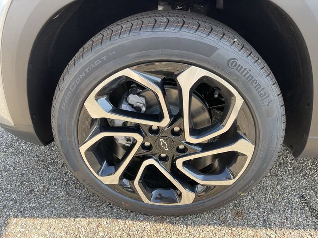 New 2026 Chevrolet Trax RS w/ Sunroof Package FWD image 10