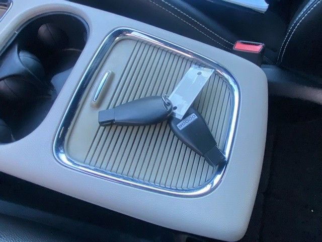 Used 2019 Dodge Grand Caravan SXT image 28