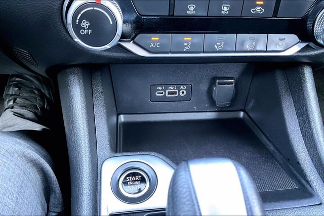 Certified 2022 Nissan Sentra SV FWD image 15