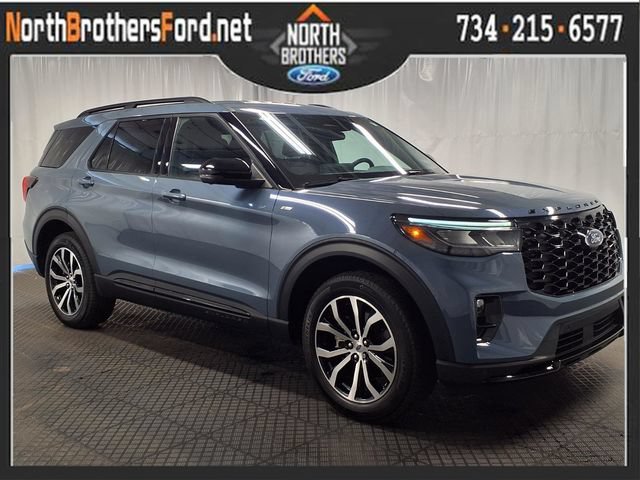 Certified 2025 Ford Explorer ST-Line AWD/4WD image 1