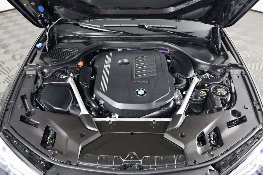 Used 2023 BMW 540i 540i w/ Premium Package image 15