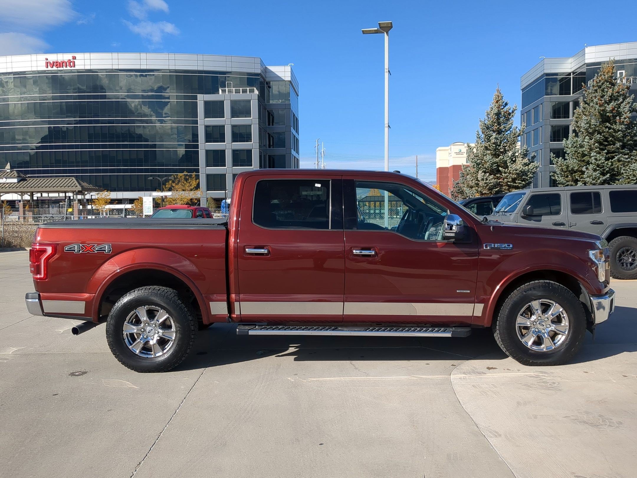 Used 2017 Ford F150 Lariat w/ Equipment Group 501A Mid AWD/4WD image 6