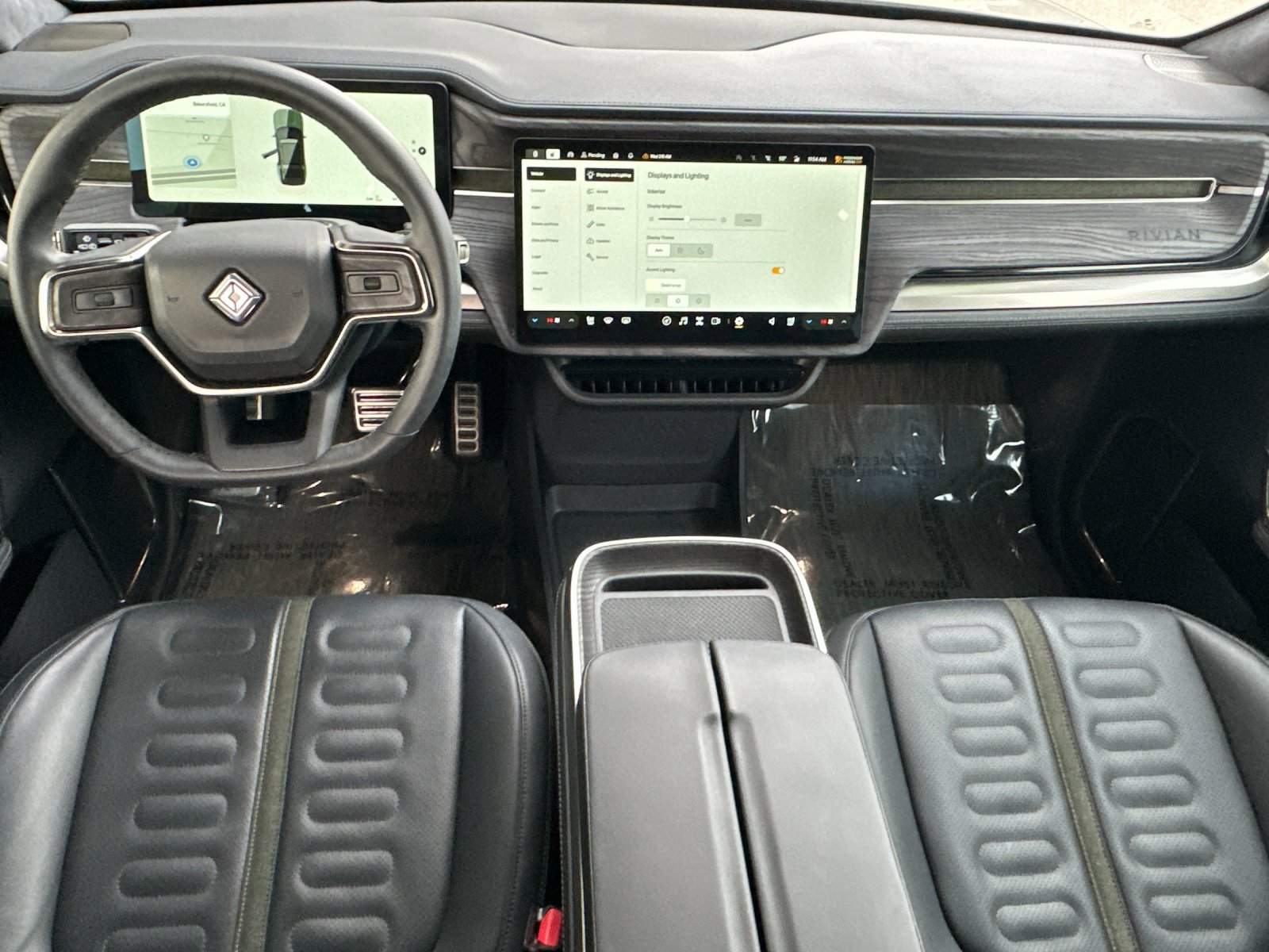 Used 2023 Rivian R1S Adventure image 13