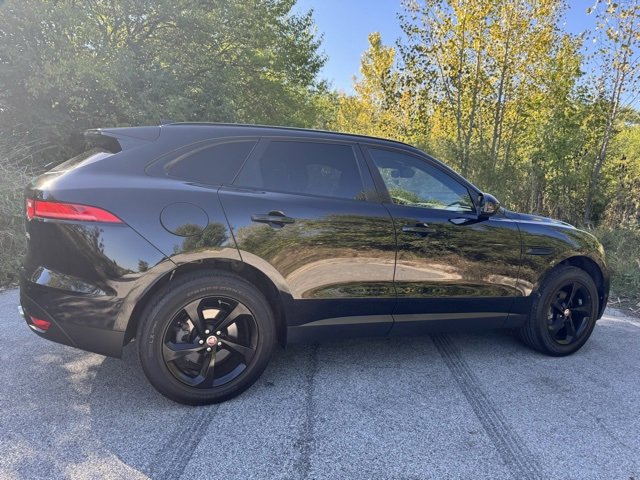 Used 2019 Jaguar F-PACE Premium image 5
