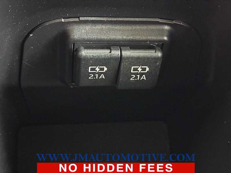 Used 2020 Toyota RAV4 Limited image 40