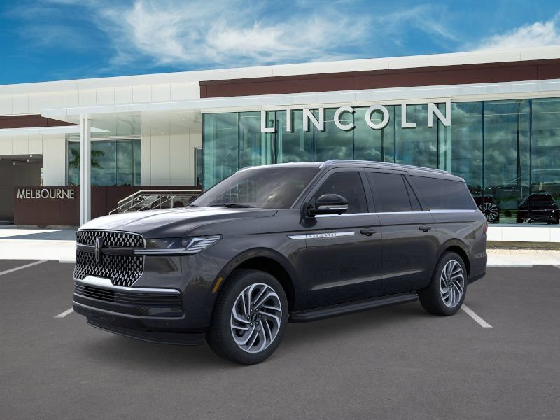 New 2026 Lincoln Navigator L Premier AWD/4WD image 1