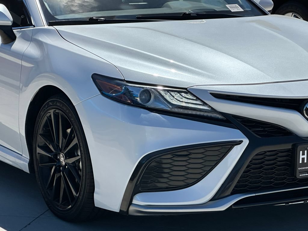 Used 2024 Toyota Camry XSE FWD image 11