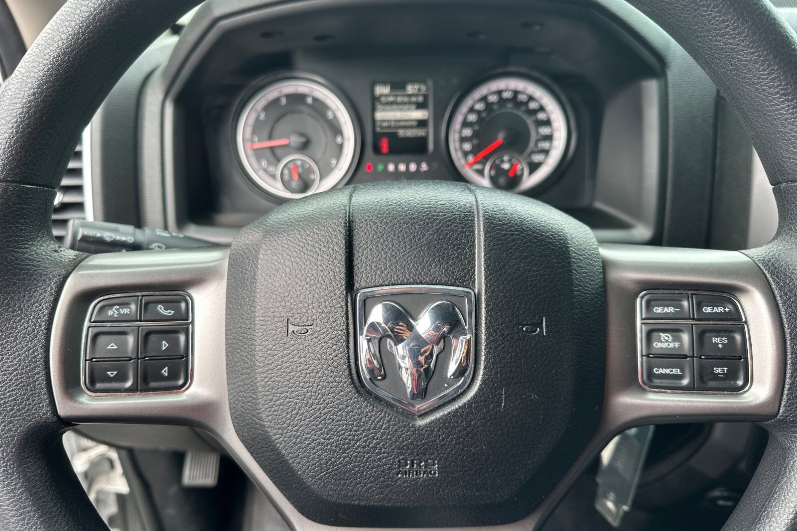 Used 2022 RAM 1500 Classic SLT RWD image 23