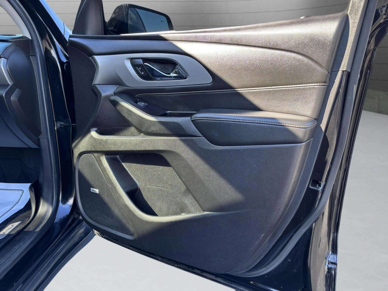 Used 2019 Chevrolet Traverse LT w/ LT Premium Package image 21