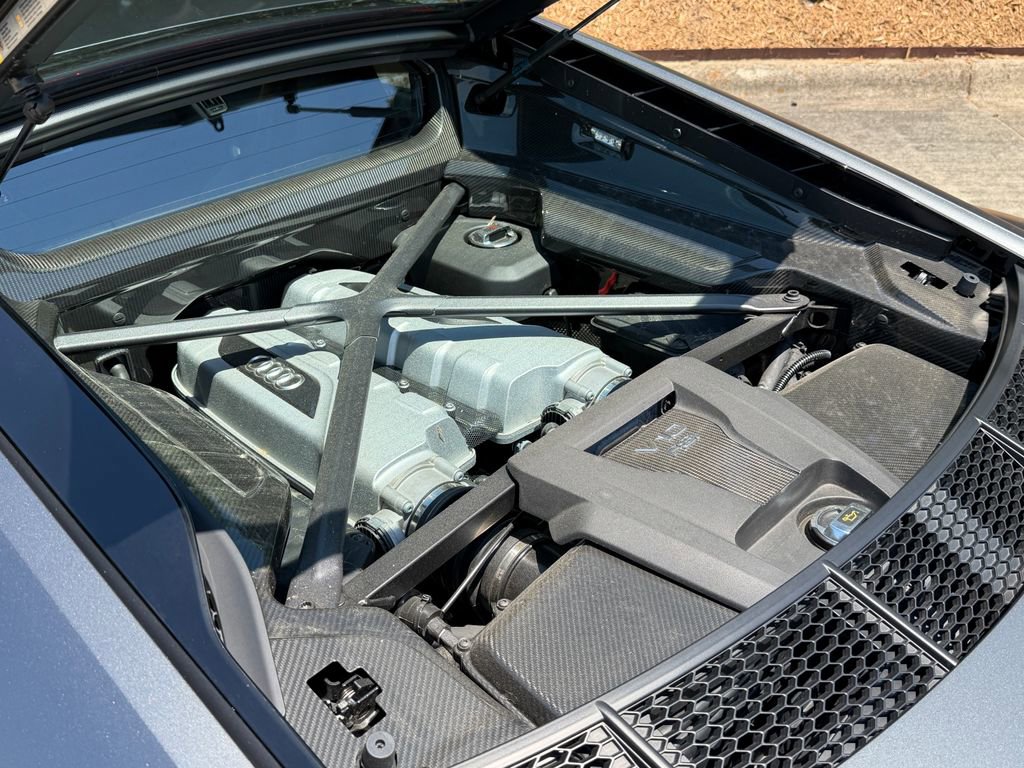 Used 2017 Audi R8 V10 plus AWD/4WD image 30