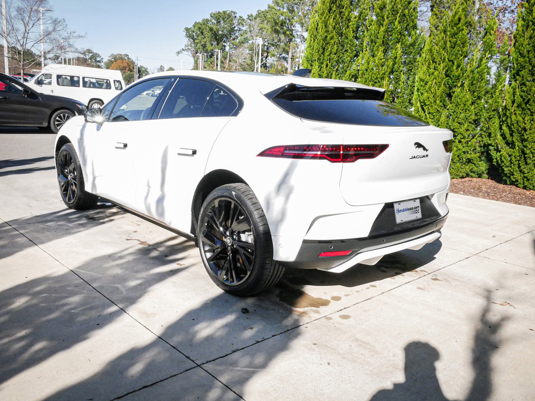 Used 2024 Jaguar I-PACE R-Dynamic HSE AWD/4WD image 8