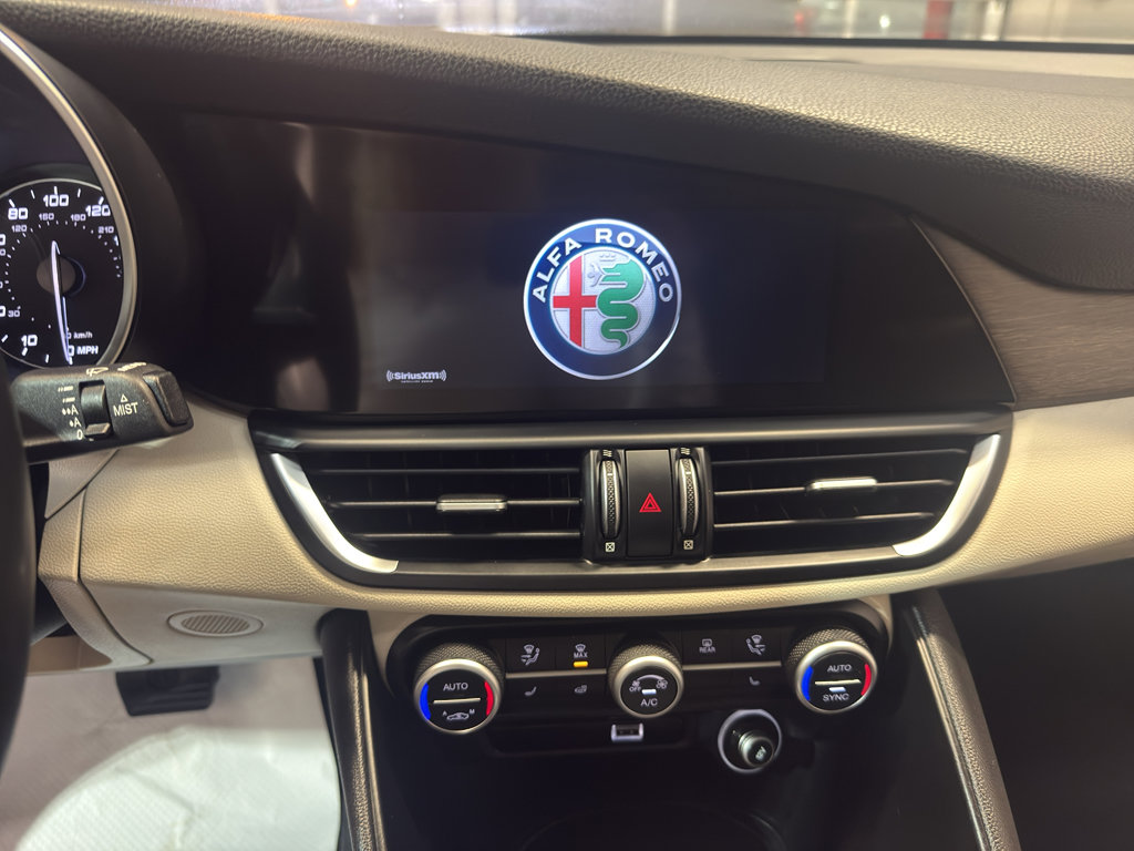 Used 2020 Alfa Romeo Giulia Ti image 19
