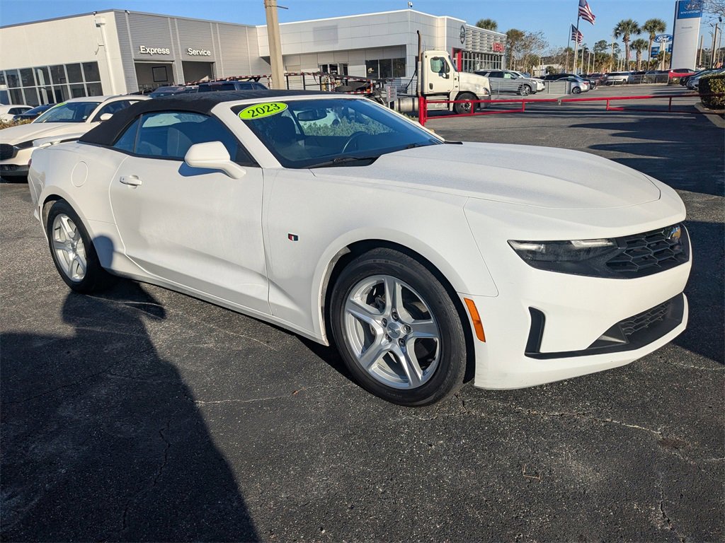 Used 2023 Chevrolet Camaro LT image 2