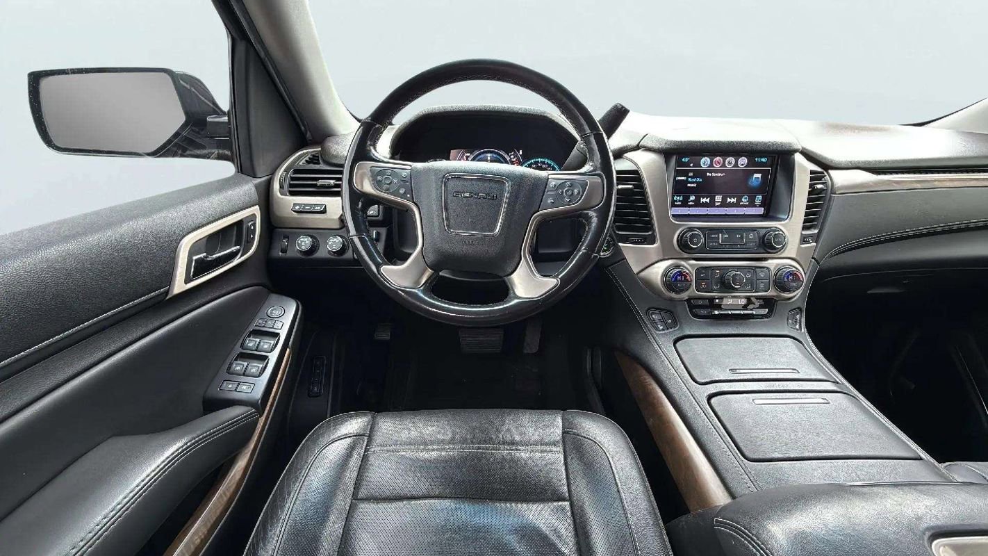 Used 2018 GMC Yukon Denali image 10