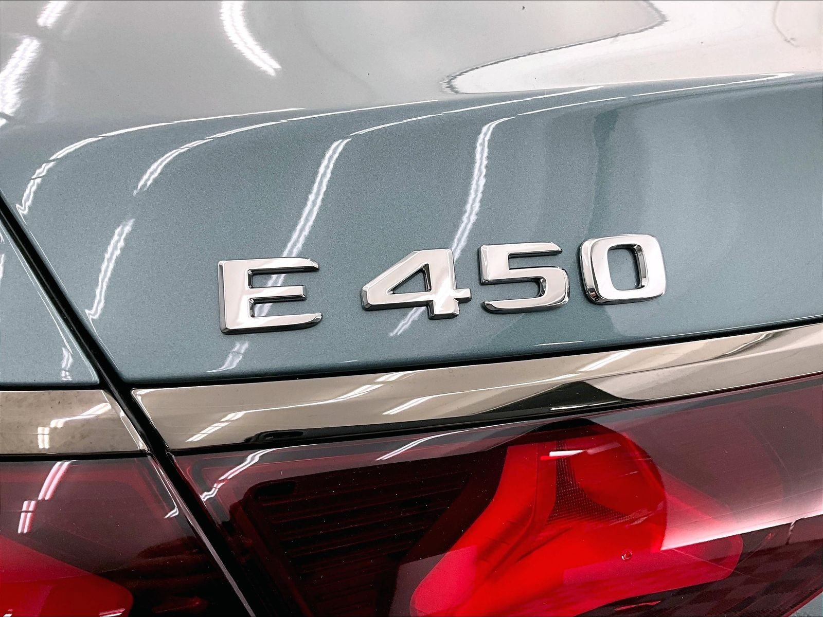 New 2027 Mercedes-Benz E 450 4MATIC Sedan image 13