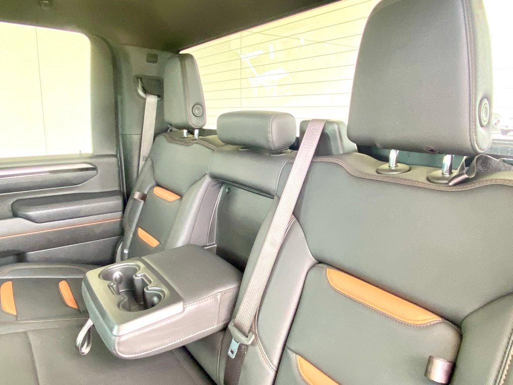 Used 2025 GMC Sierra 2500 AT4 AWD/4WD image 19