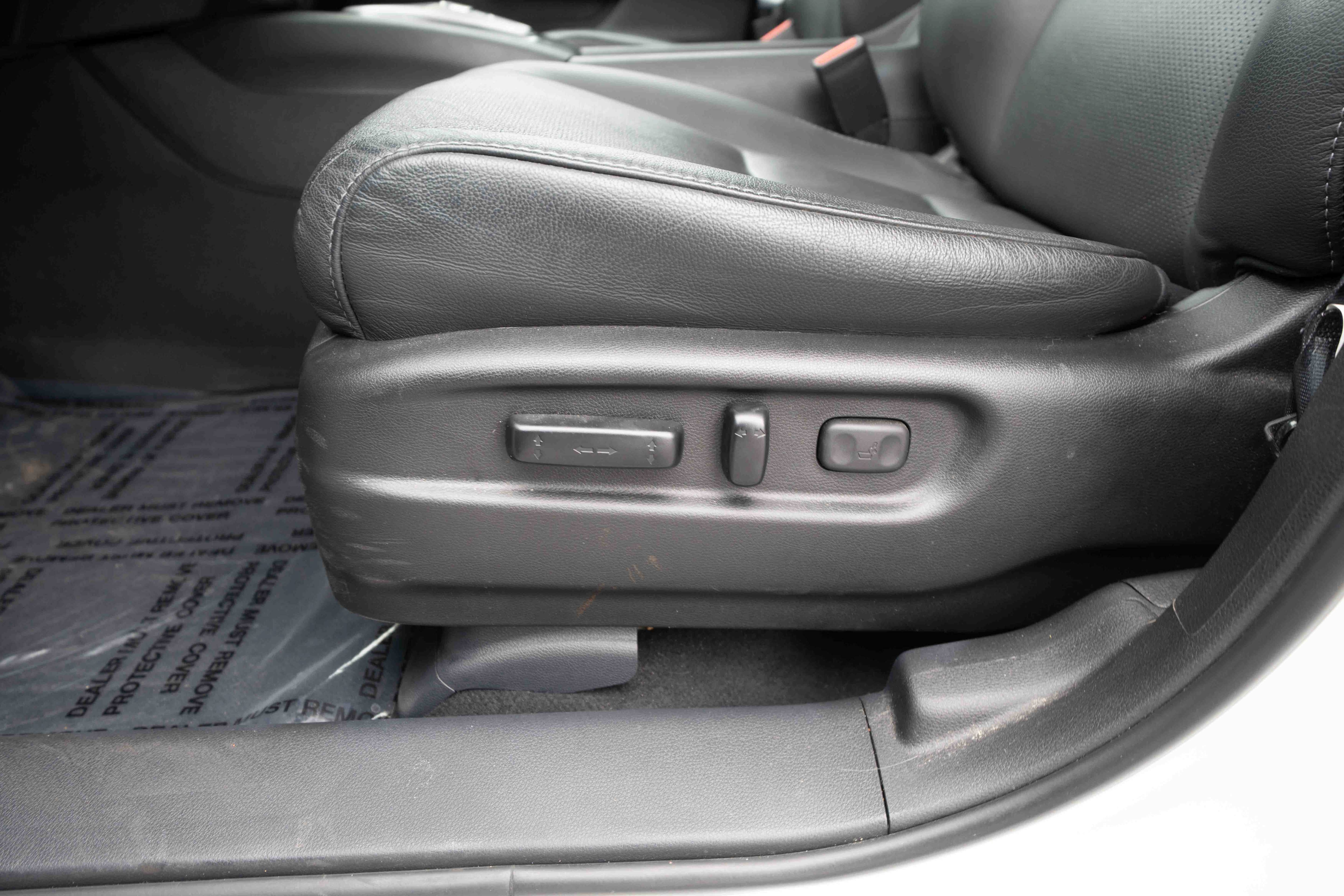 Used 2023 Honda Passport EX-L image 12