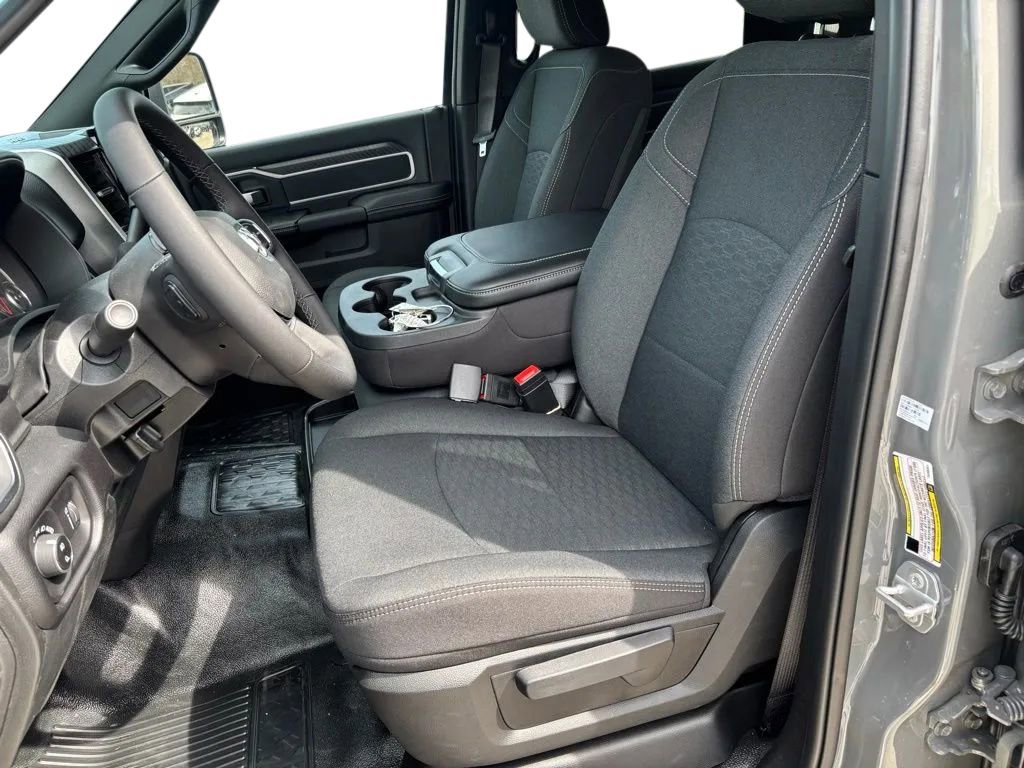 New 2026 RAM 3500 Tradesman AWD/4WD image 22
