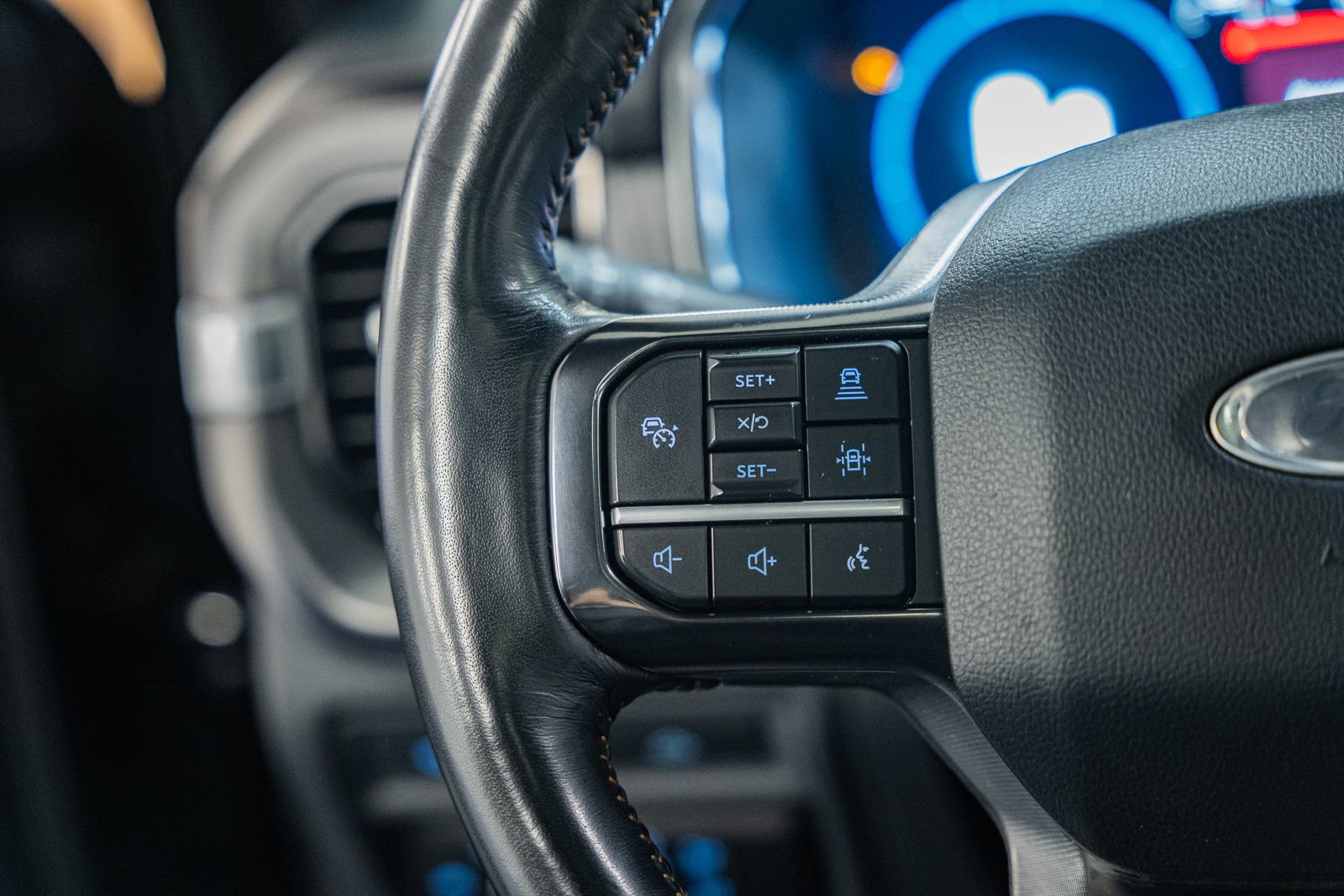 Certified 2023 Ford F150 Platinum image 41