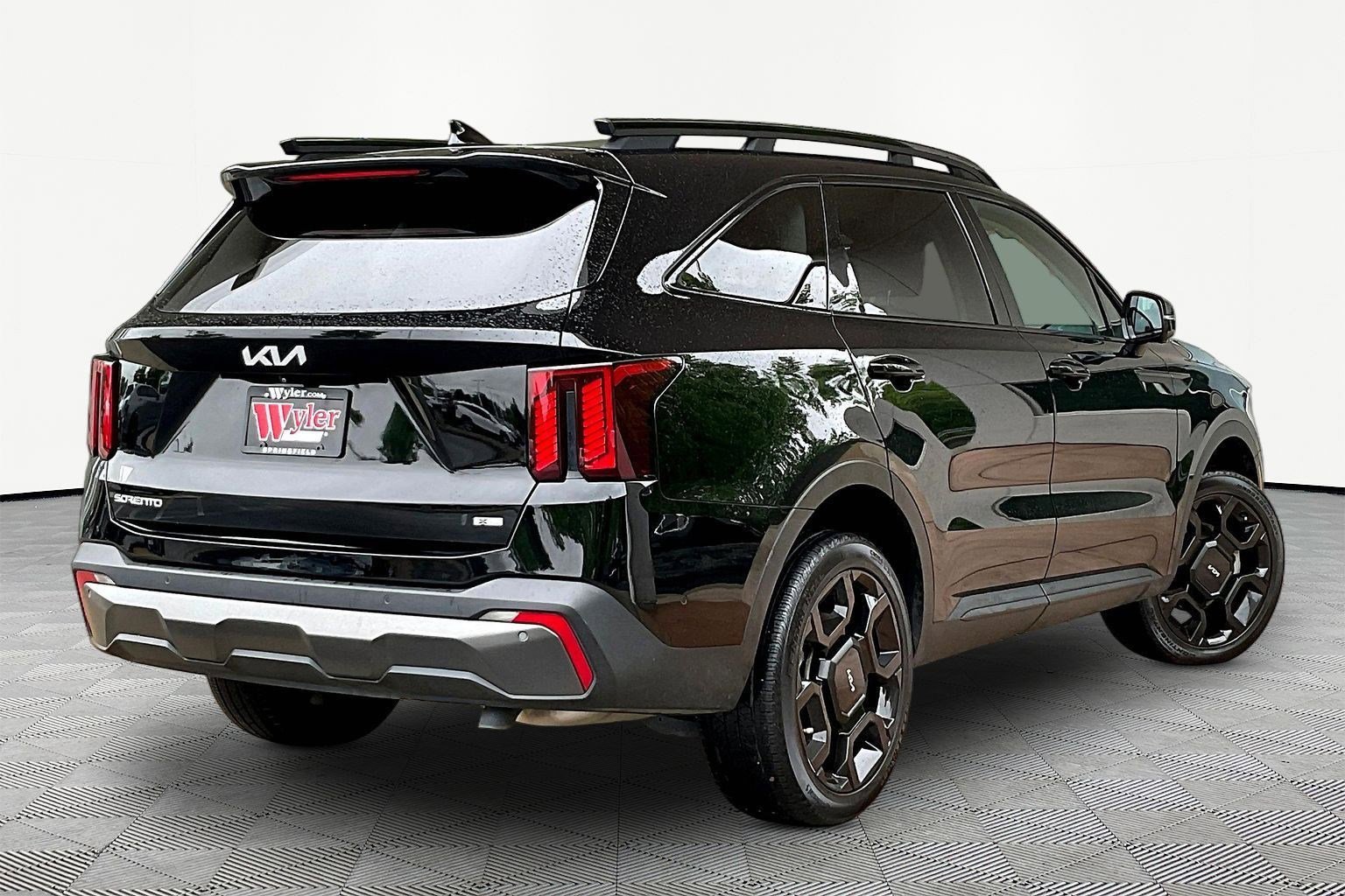 Used 2024 Kia Sorento SX AWD/4WD image 6