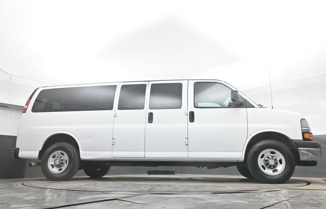 Used 2016 Chevrolet Express 3500 LT w/ LT Preferred Equipment Group RWD image 46