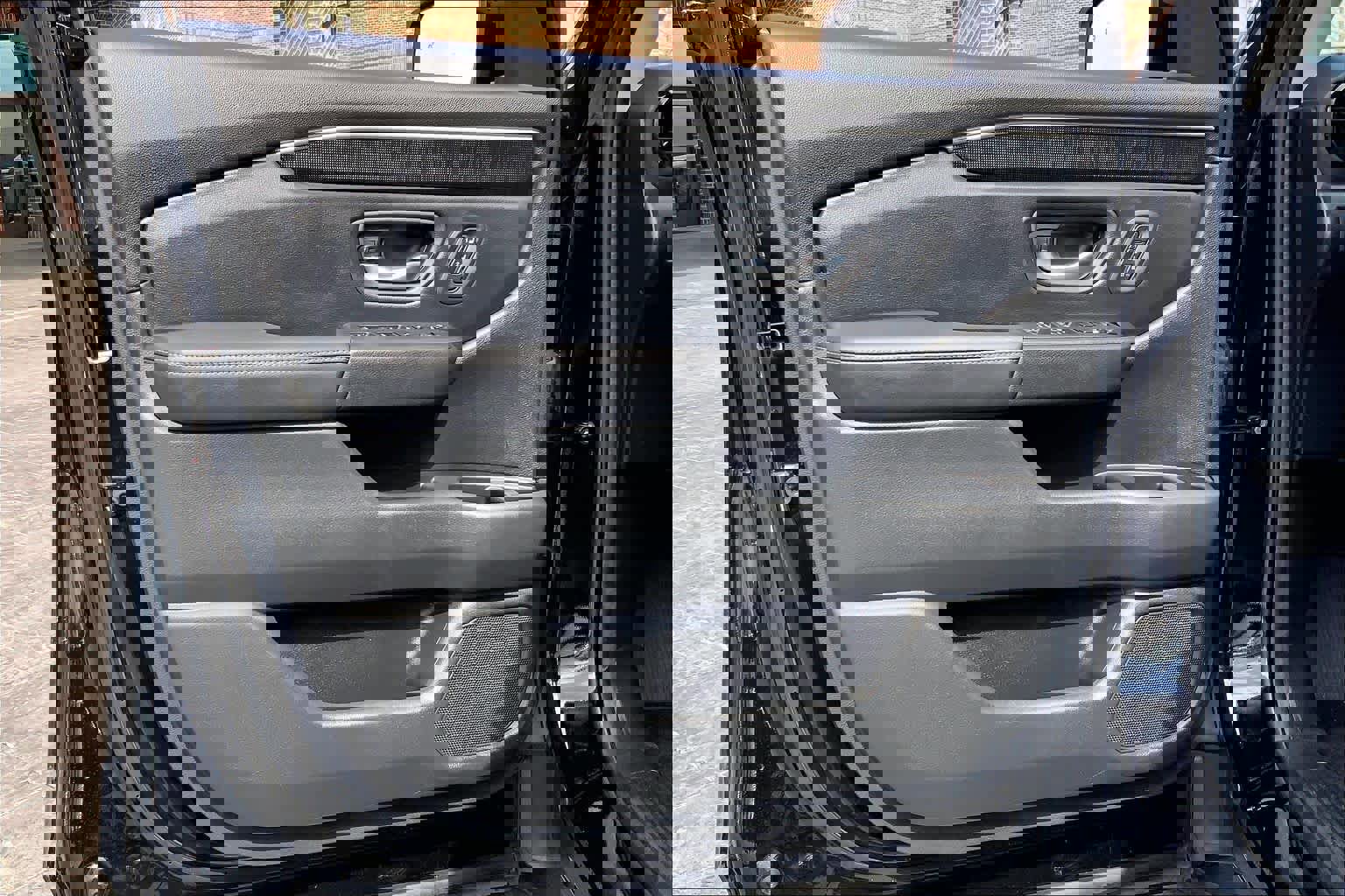 Used 2024 Honda Pilot Elite image 22