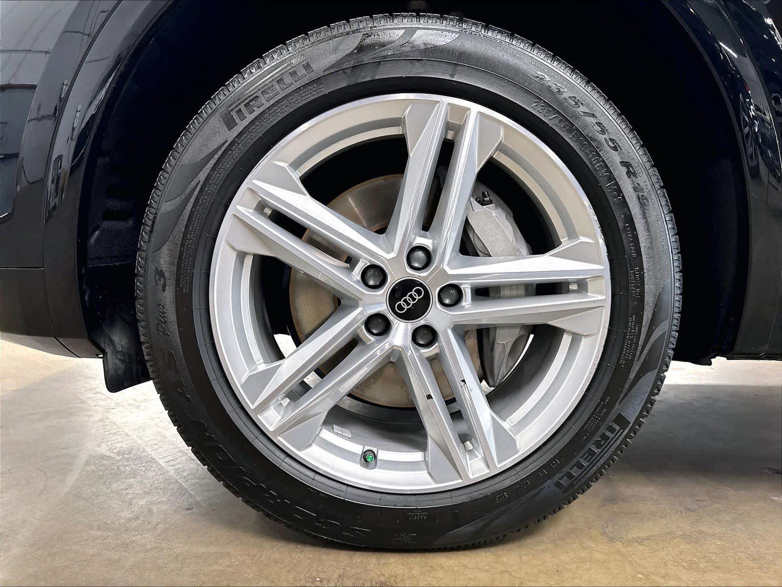 Used 2024 Audi Q5 e Premium AWD/4WD image 11