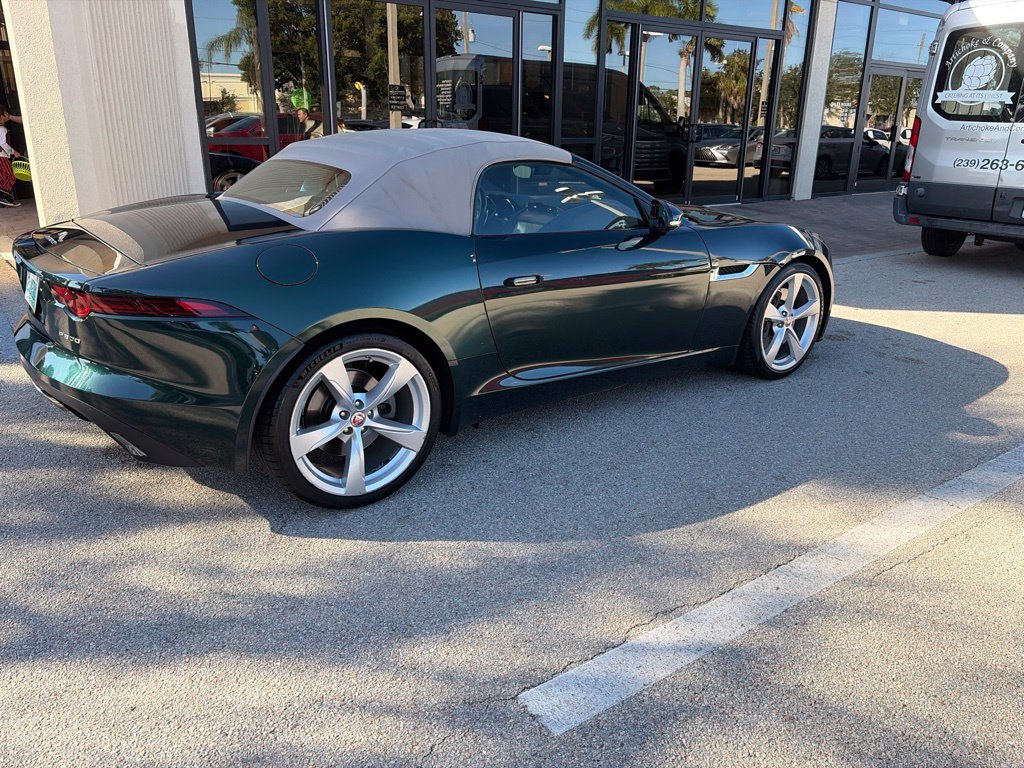 Used 2019 Jaguar F-TYPE Convertible RWD image 3