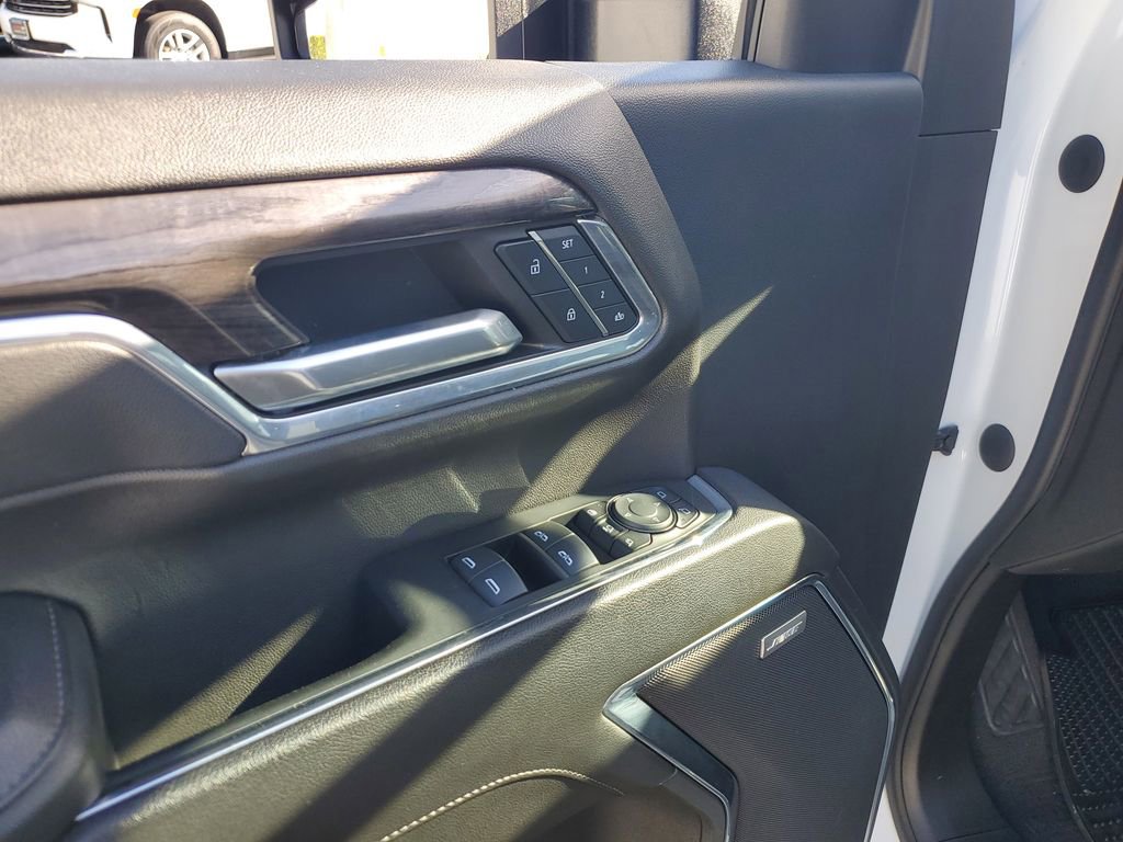 Used 2024 Chevrolet Silverado 2500 LTZ w/ LTZ Premium Package image 22
