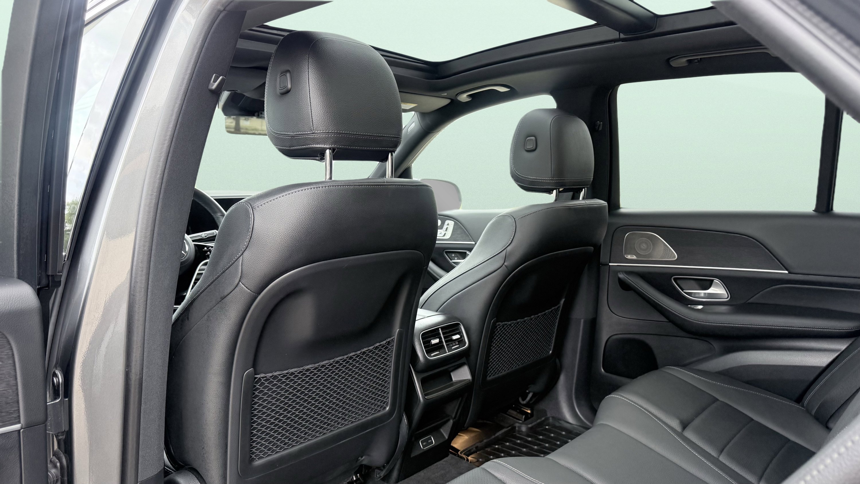 Used 2025 Mercedes-Benz GLE 450e 4MATIC image 13