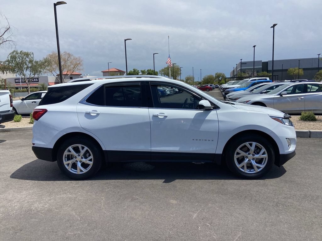 Used 2019 Chevrolet Equinox LT FWD image 2