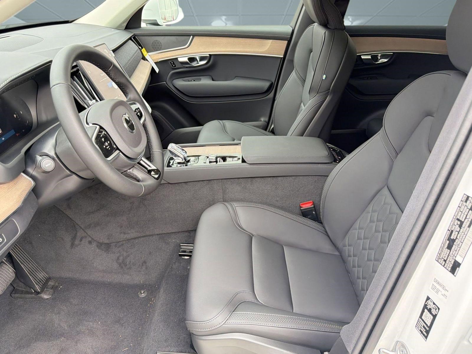 New 2026 Volvo XC90 B6 Plus w/ Protection Package AWD/4WD image 5