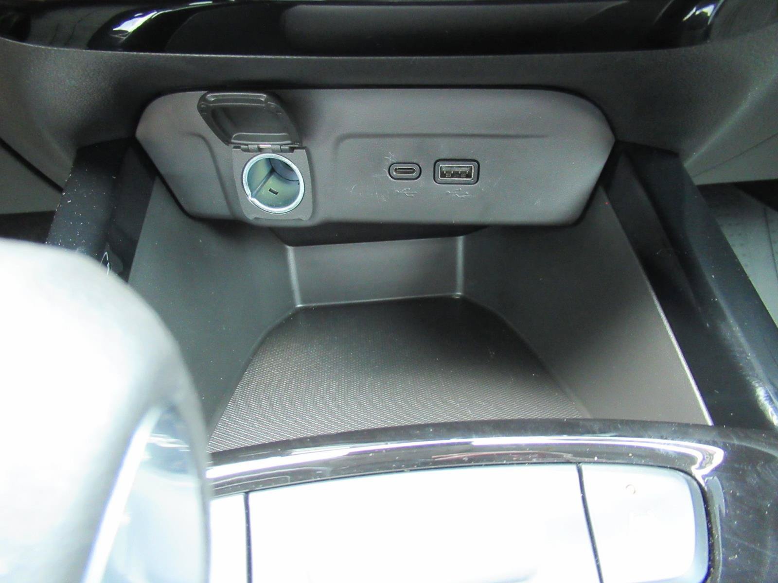 Certified 2024 Chevrolet Trax ACTIV w/ Driver Confidence Package FWD image 27