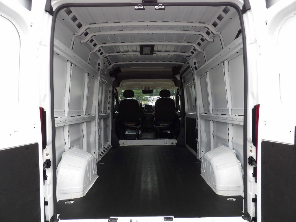 Used 2024 RAM ProMaster 2500 w/ Convenience Group FWD image 42