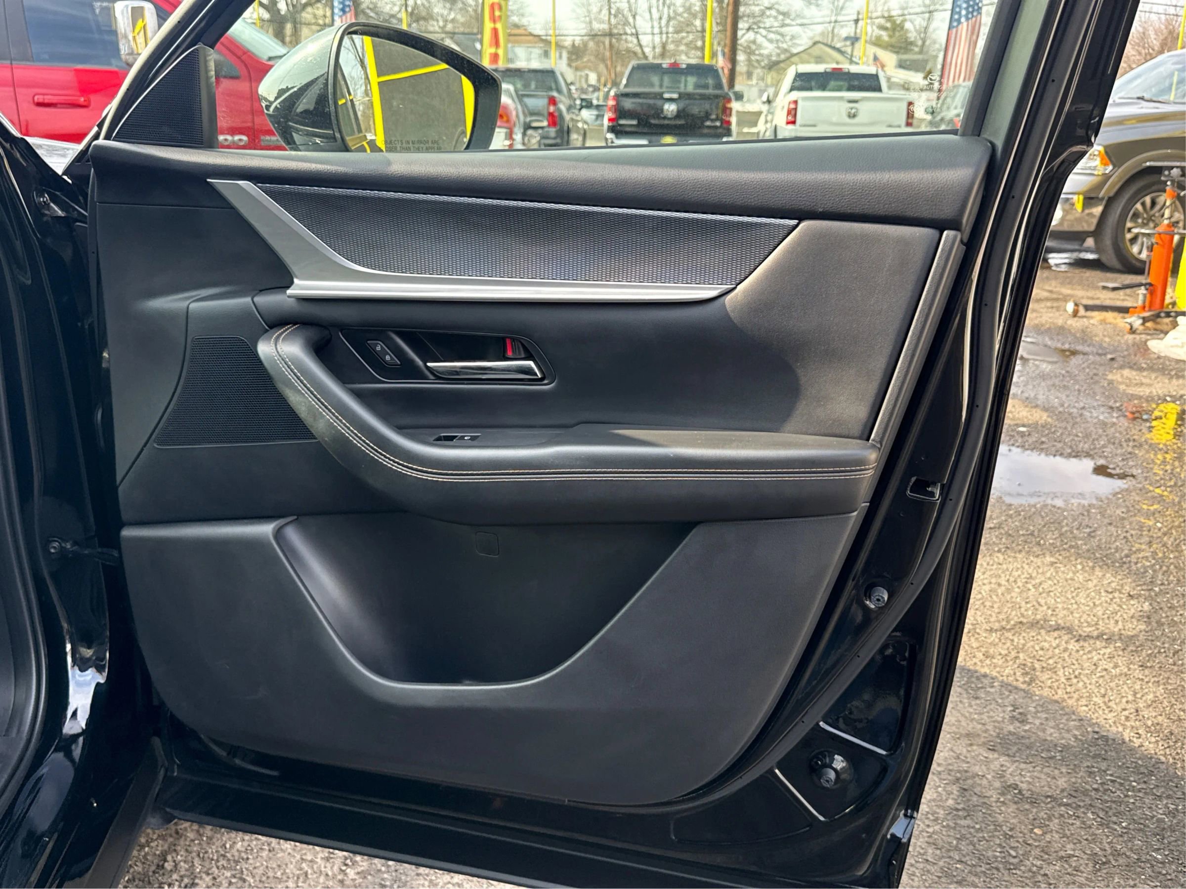 Used 2025 MAZDA CX-90 3.3 Turbo w/ Preferred Package image 19