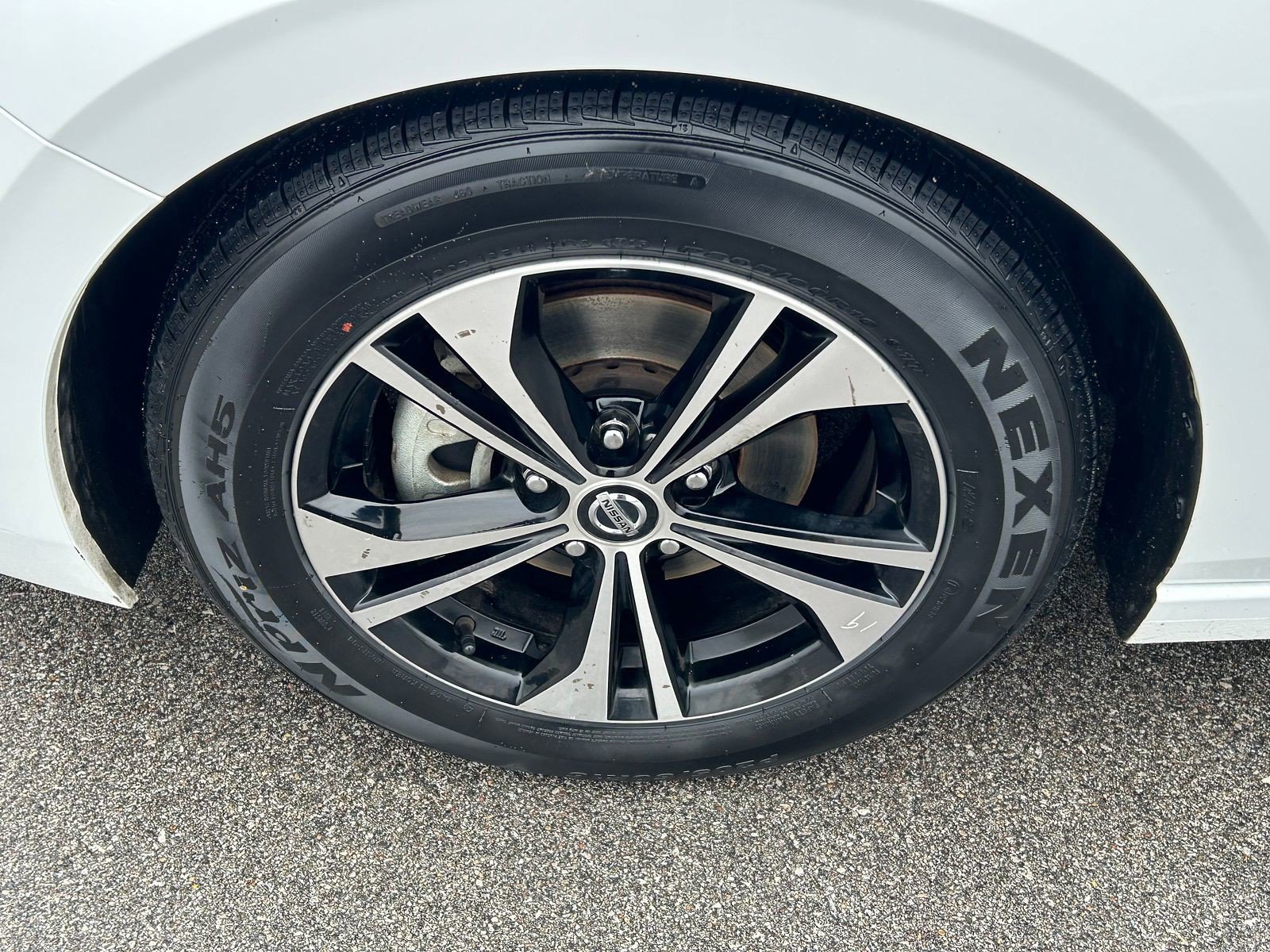 Used 2023 Nissan Sentra SV image 9