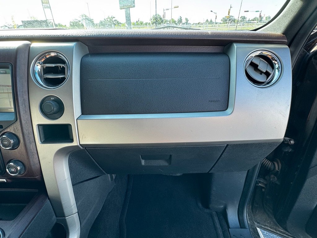 Used 2014 Ford F150 King Ranch w/ King Ranch Luxury Package image 35