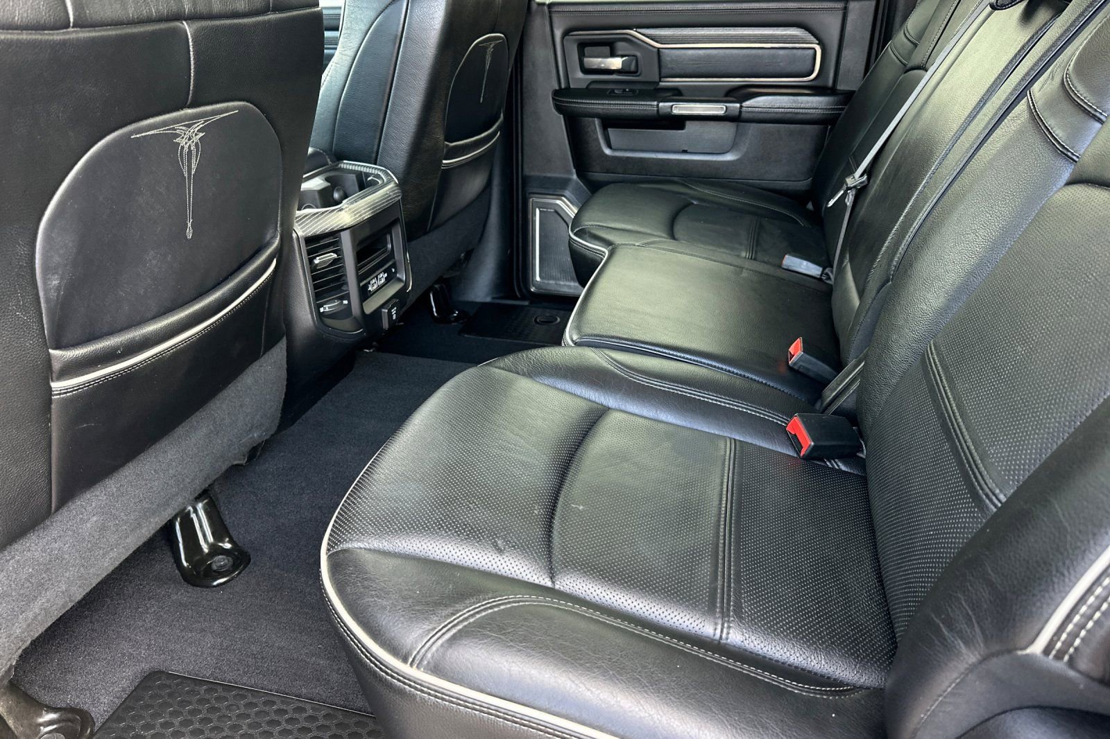 Used 2019 RAM 2500 Limited image 12